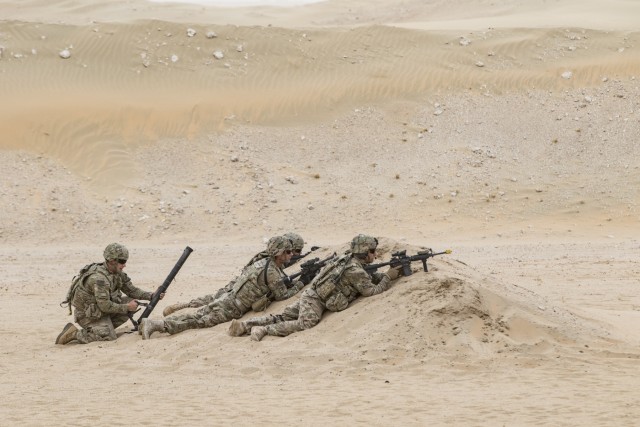 US Infantry Soldiers Assault Through the Desert: Live Fire Exercise ...