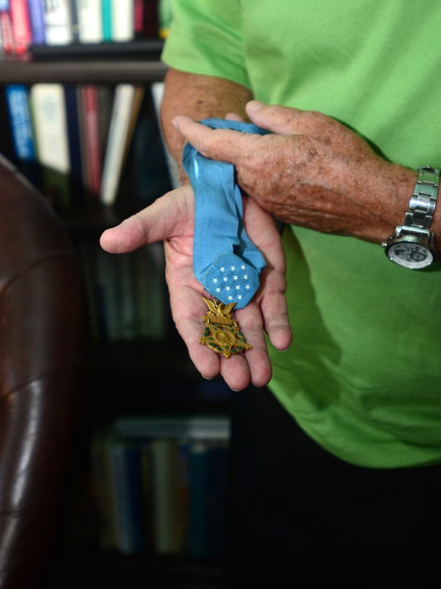 MOH winner displays medal earned during Vietnam