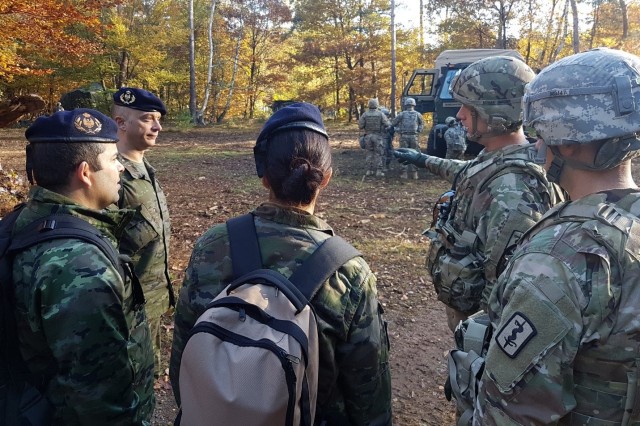 "Victory Medics" Host Spanish Army Medical Brigade "BRISAN" Officers