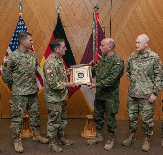"Victory Medics" Host Spanish Army Medical Brigade "BRISAN" Officers
