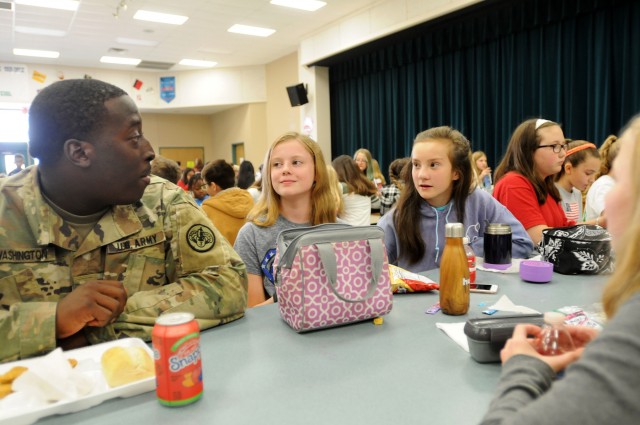 Regimental Engineer Squadron visits middle school
