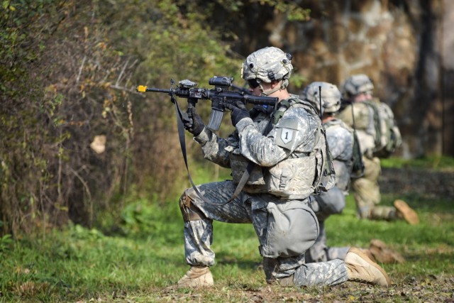 Devil Soldiers demonstrate MILES for ROK Army