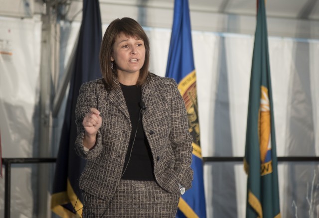 Army lab open house draws potential partners