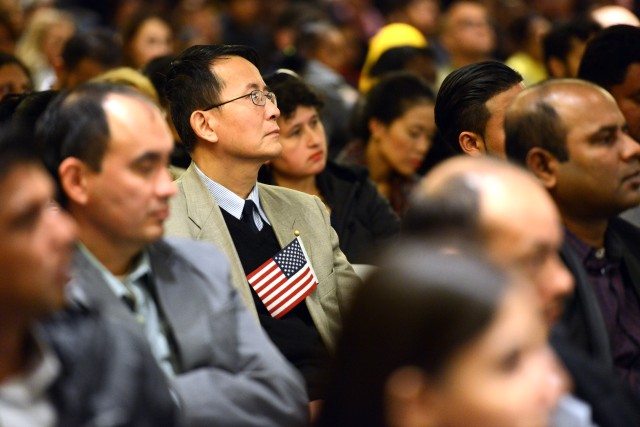 Strength of American evident in faces of new citizens, Army secretary says