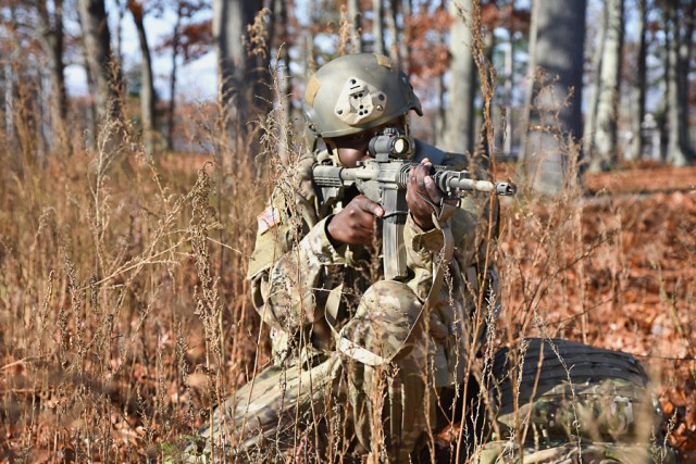 Soldiers, researchers delve into prototype uniforms during German exercise