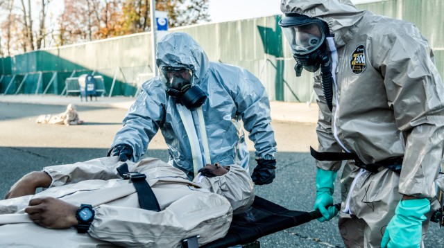 New York Army National Guard Chemical Soldiers train with New York City Police counterparts