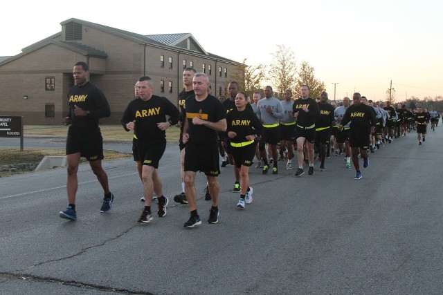 AMC CSM visits Fort Campbell, discusses readiness
