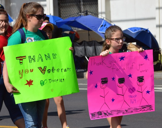 Hawaii celebrates, honors vets during state's oldest Veterans Day parade