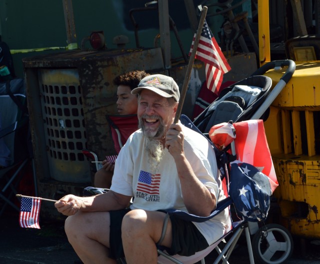 Hawaii celebrates, honors vets during state's oldest Veterans Day parade