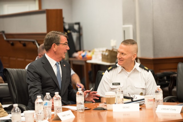 Carter talks with Defense Senior Enlisted Leader Council