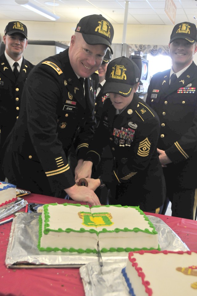 Fort Drum Dining facility staffs compete for Thanksgiving culinary ...