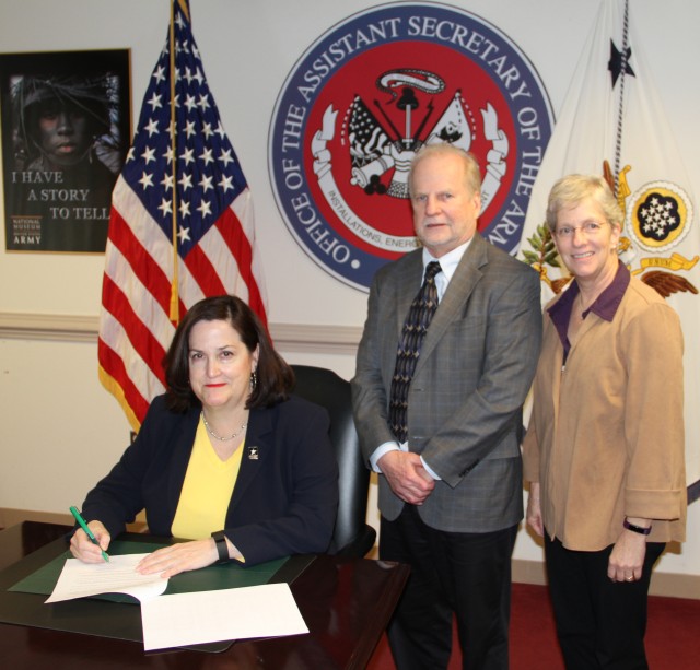 EPA (ORD) and ASA (IE&E) MOU signing