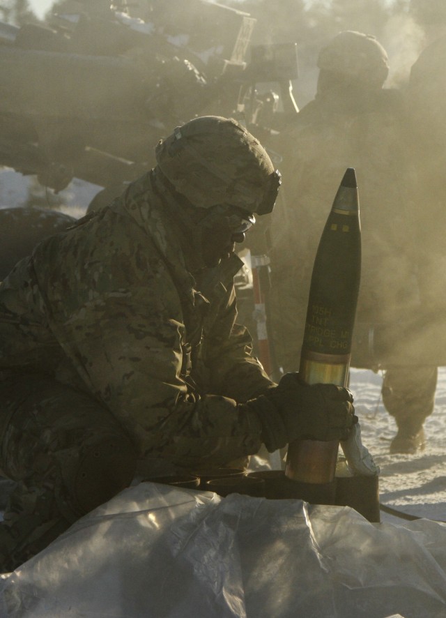 Airborne field artillery booms in support of 173rd Airborne Brigade CALFEX