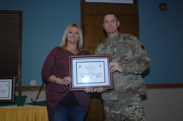 Fort Leoanrd Wood honors volunteers of the quarter