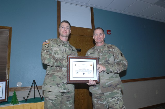 Fort Leonard Wood honors volunteers of the quarter