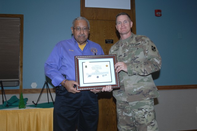 Fort Leonard Wood honors volunteers of the quarter