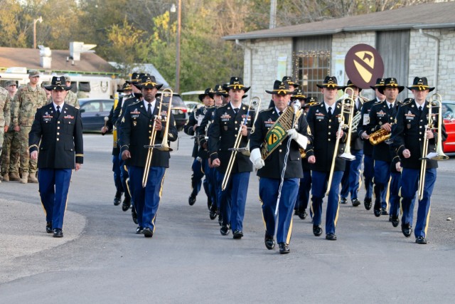 First Team, Salado start holidays with Christmas Parade