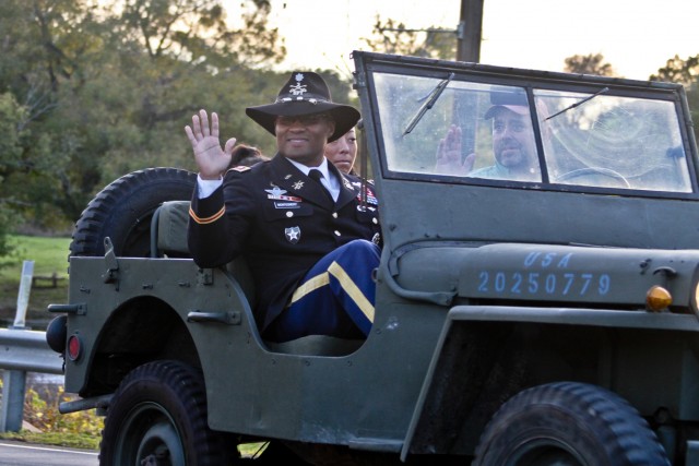 First Team, Salado start holidays with Christmas Parade