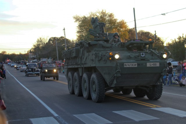 First Team, Salado start holidays with Christmas Parade