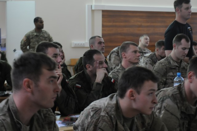 2/503rd holds reconnaissance course in Lithuania 