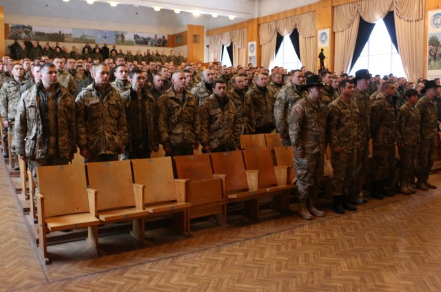 Ukrainian battalion graduates JMTG-U training