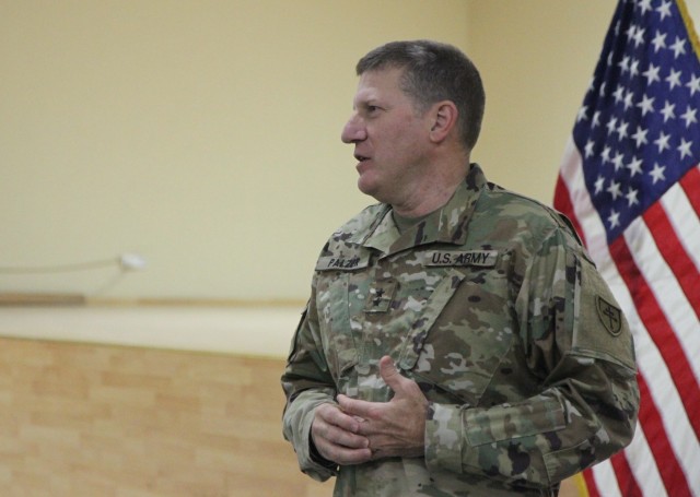 79th SSC commanding general visits Soldiers deployed in Kuwait