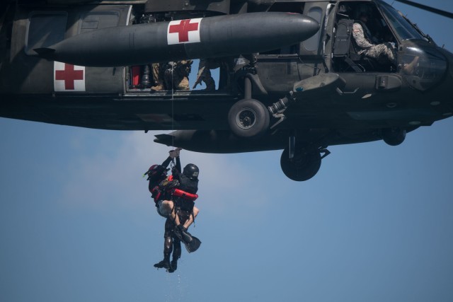 US, El Salvador forces execute air assault training