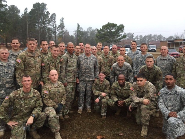 MacArthur Award competitors with CG, FORSCOM