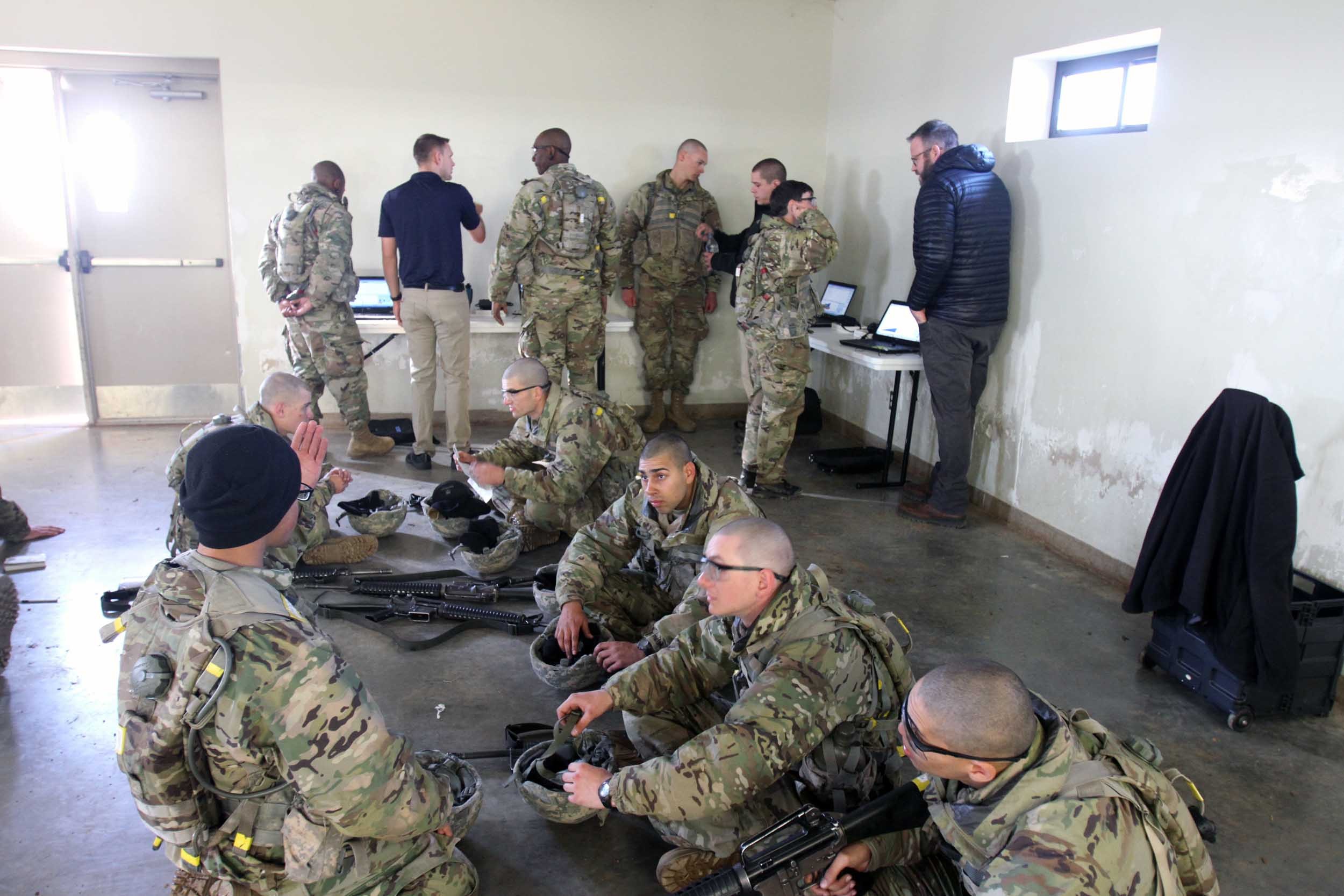 Performance experts prep Soldiers in training on breathing, focus ...