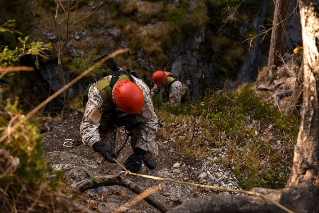 Soldiers conduct Mountain Warfare Training