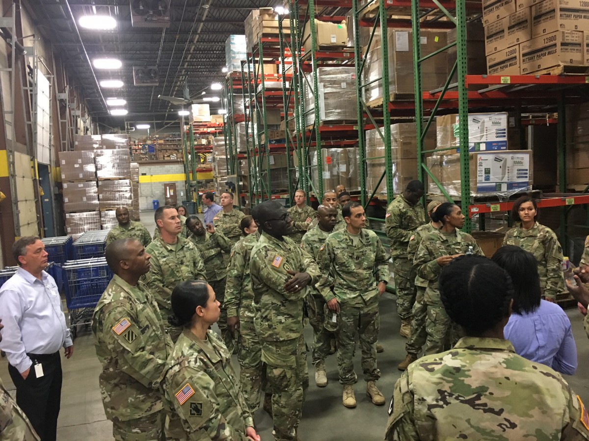 Contracting Soldiers develop better understanding of customer Article