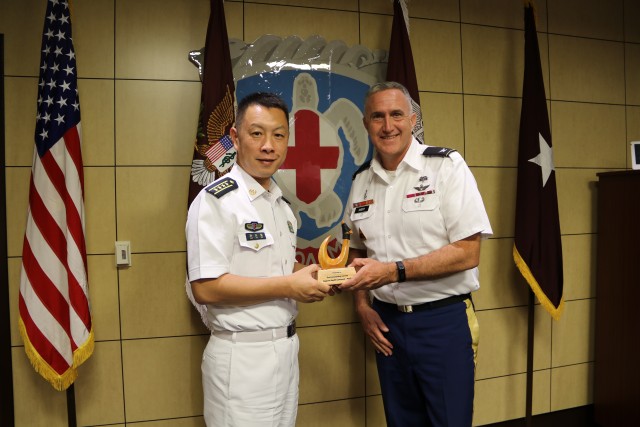 Chinese military delegation visits RHC-P