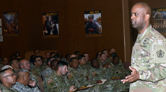 HRC leaders reach out to Fort Bliss NCOs at town hall