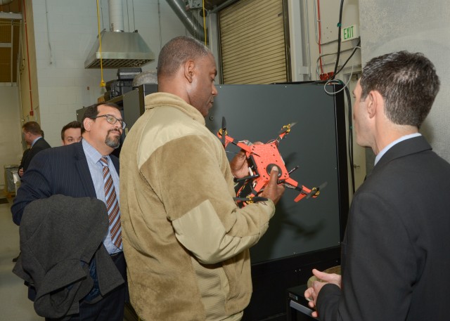 General meets with scientists to learn about new technologies
