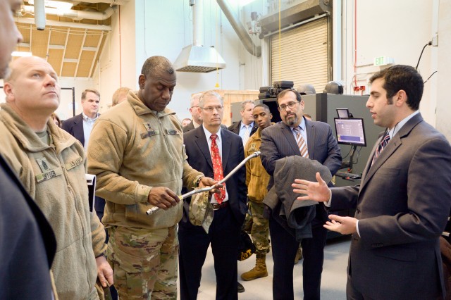 General meets with scientists to learn about new technologies