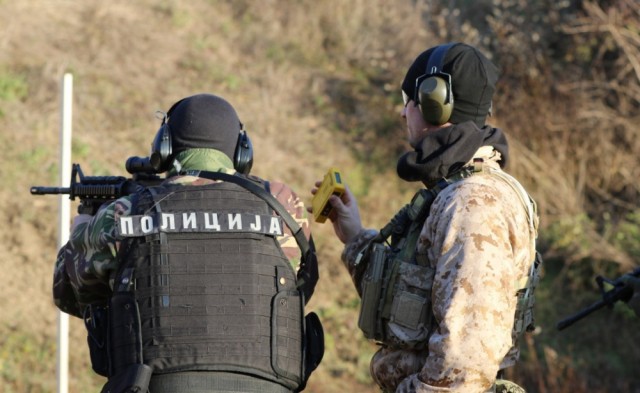 Navy SEALs builds relations with Serbian forces
