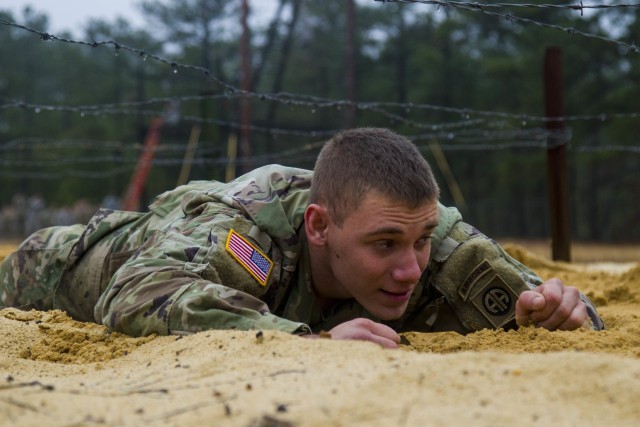 82nd ADSB Paratroopers prepare for Air Assault school | Article | The ...