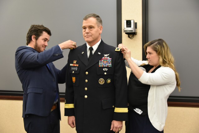 Army vice chief of staff promotes new SMDC leader