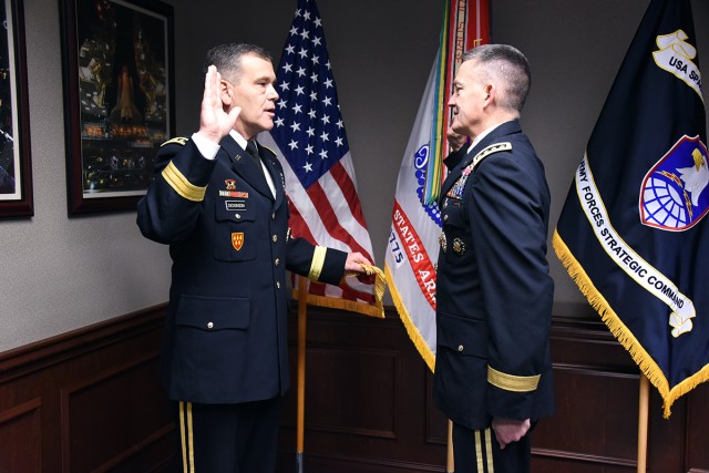 Army vice chief of staff promotes new SMDC leader