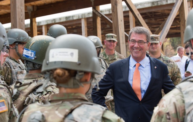 Secretary of Defense Ash Carter speaks to Soldiers