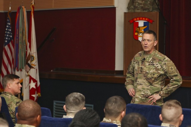 Vice Chief of Staff of the Army visit the Vicenza Military Community