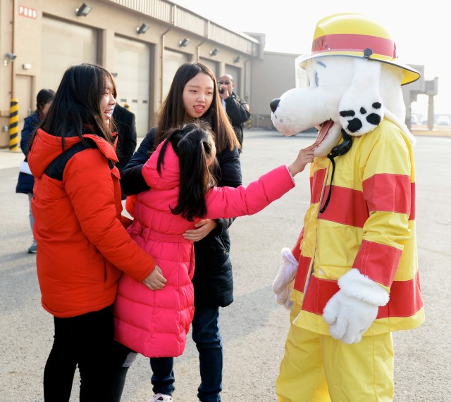 Camp Humphreys Firefighters host YWCA volunteers and local school group