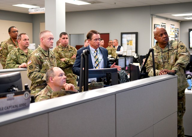 AMC deputy visits SDDC