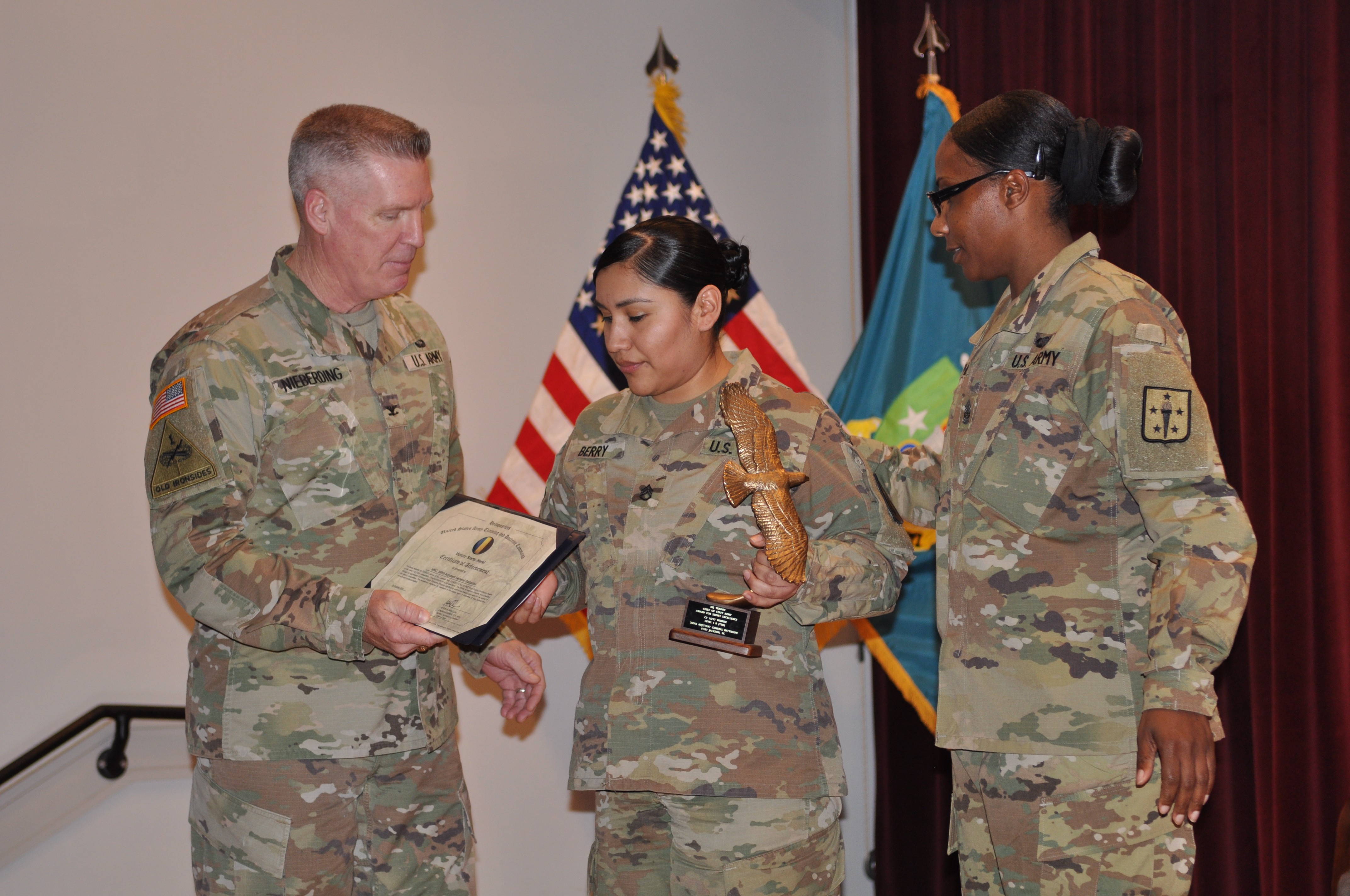 ssi-recognizes-soldier-civilian-excellence-article-the-united