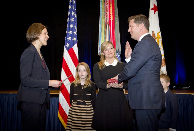 Murphy ends whirlwind year helping run the Army