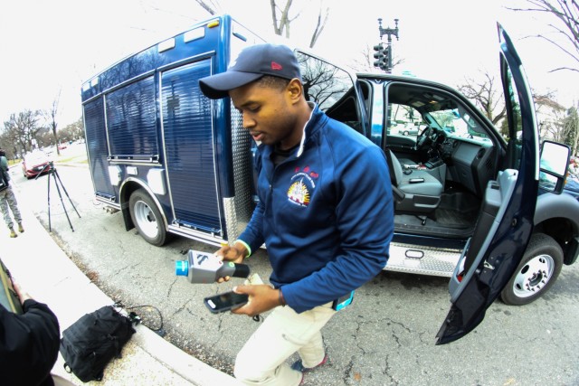 Civil Support Teams Assist Interagency Partners in  Emergency Response for 58th Presidential Inauguration