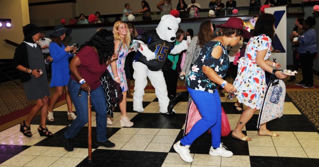 Girls Night Out delivers music, dancing, shopping, fun