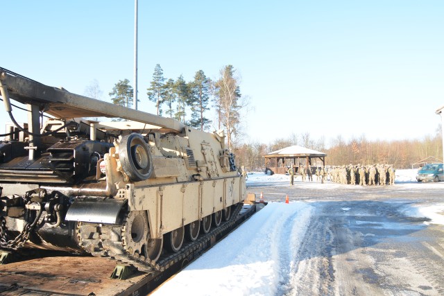 1st Battalion, 66th Armor Regiment tanks begin arriving in Grafenwoehr
