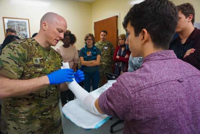 Vicenza Army Health Clinic gives students a clean break