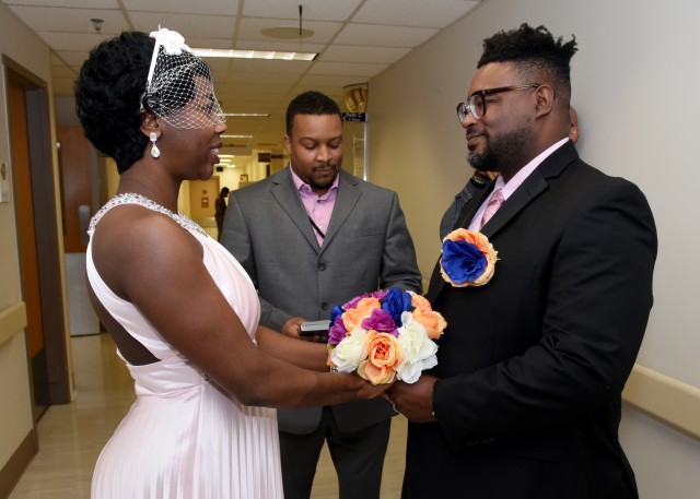 Retired Army Couple Renew Wedding Vows at SAMMC